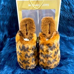 Michael Kors ‘MK’ imprinted slippers